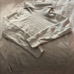Uniqlo Cashmere Turtleneck